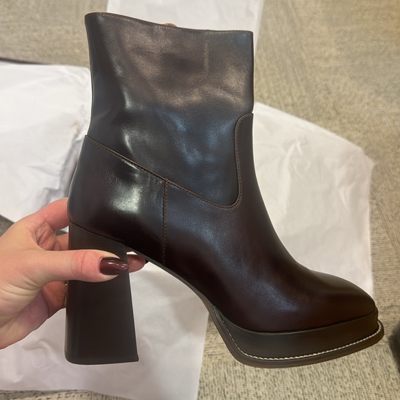 Bobbie’s of Paris Marnie Ankle Boots - Picture 4 of 7